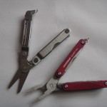 Leatherman Micra v Squirt PS4